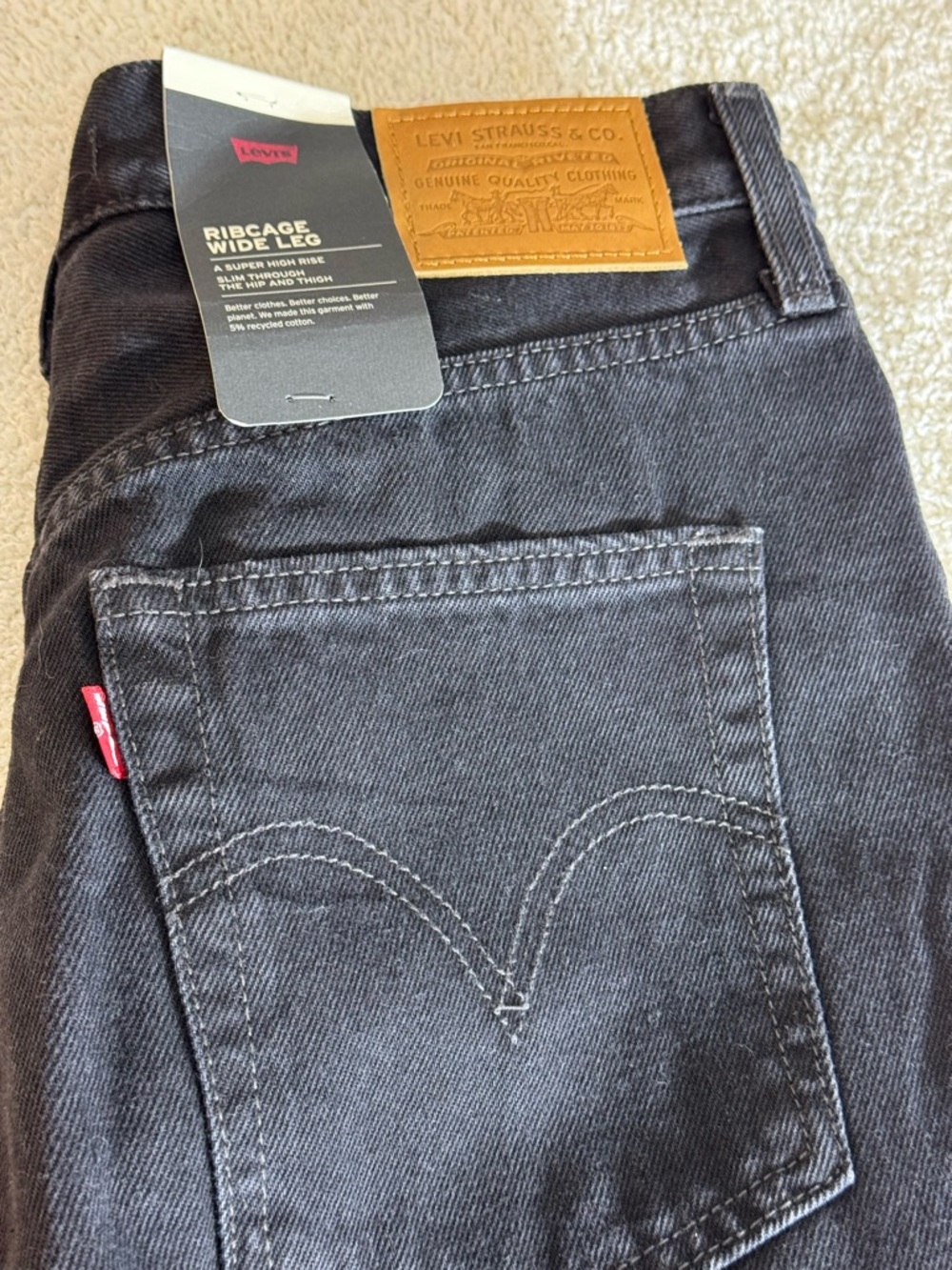Levi’s Jeans Womens Size 31 Ribcage Wide Leg super high Rise Black Denim New - Picture 6 of 12
